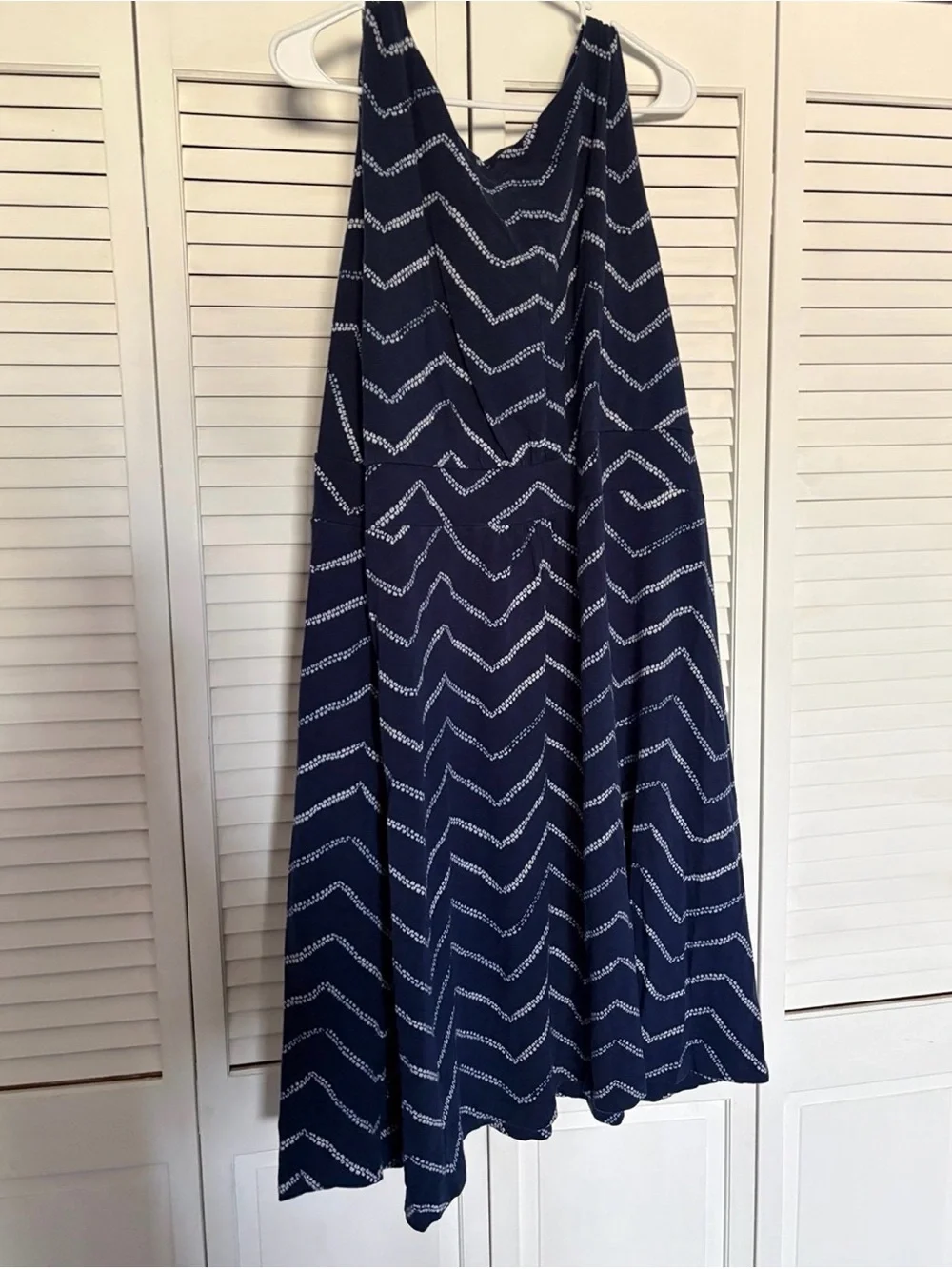 Lands end fit & flare Navy Blue Chevron Wrap-Style Sundress - Picture 2 of 3